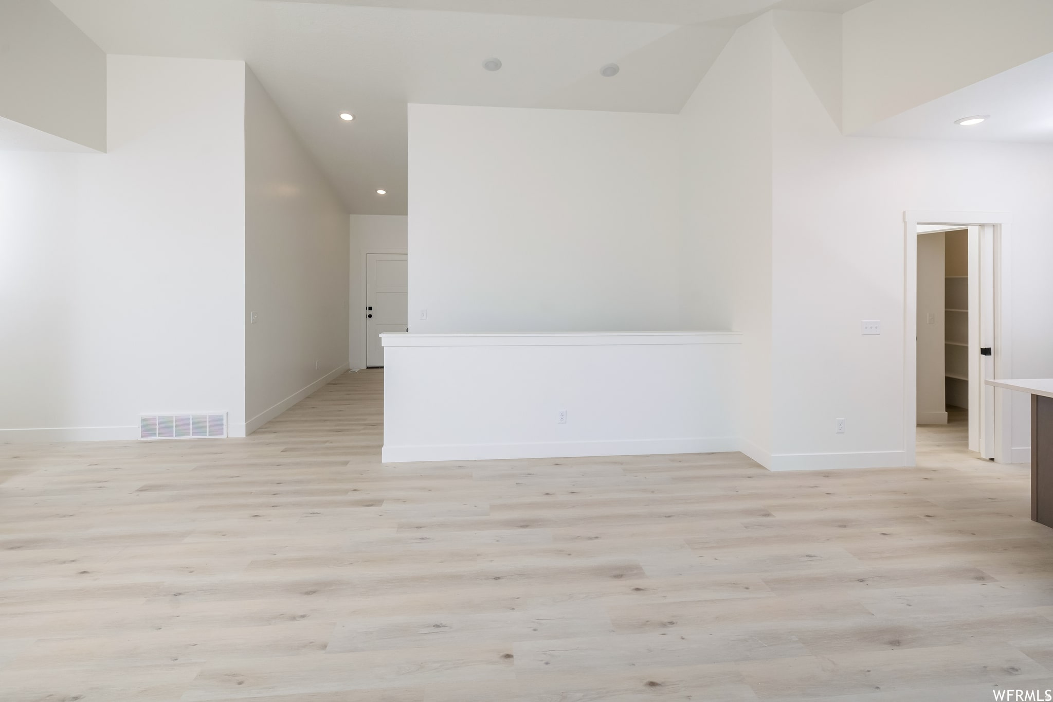 MT STERLING FARMS - Residential