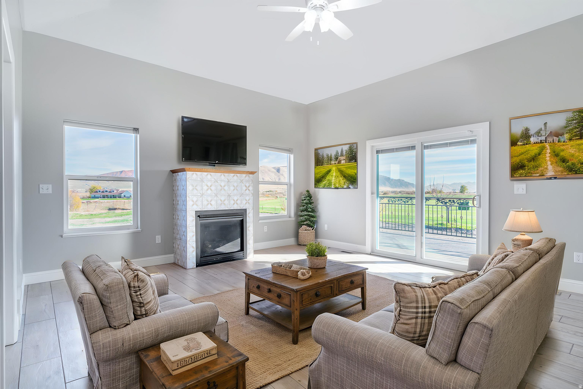 MARRIOTT MEADOWS - Residential