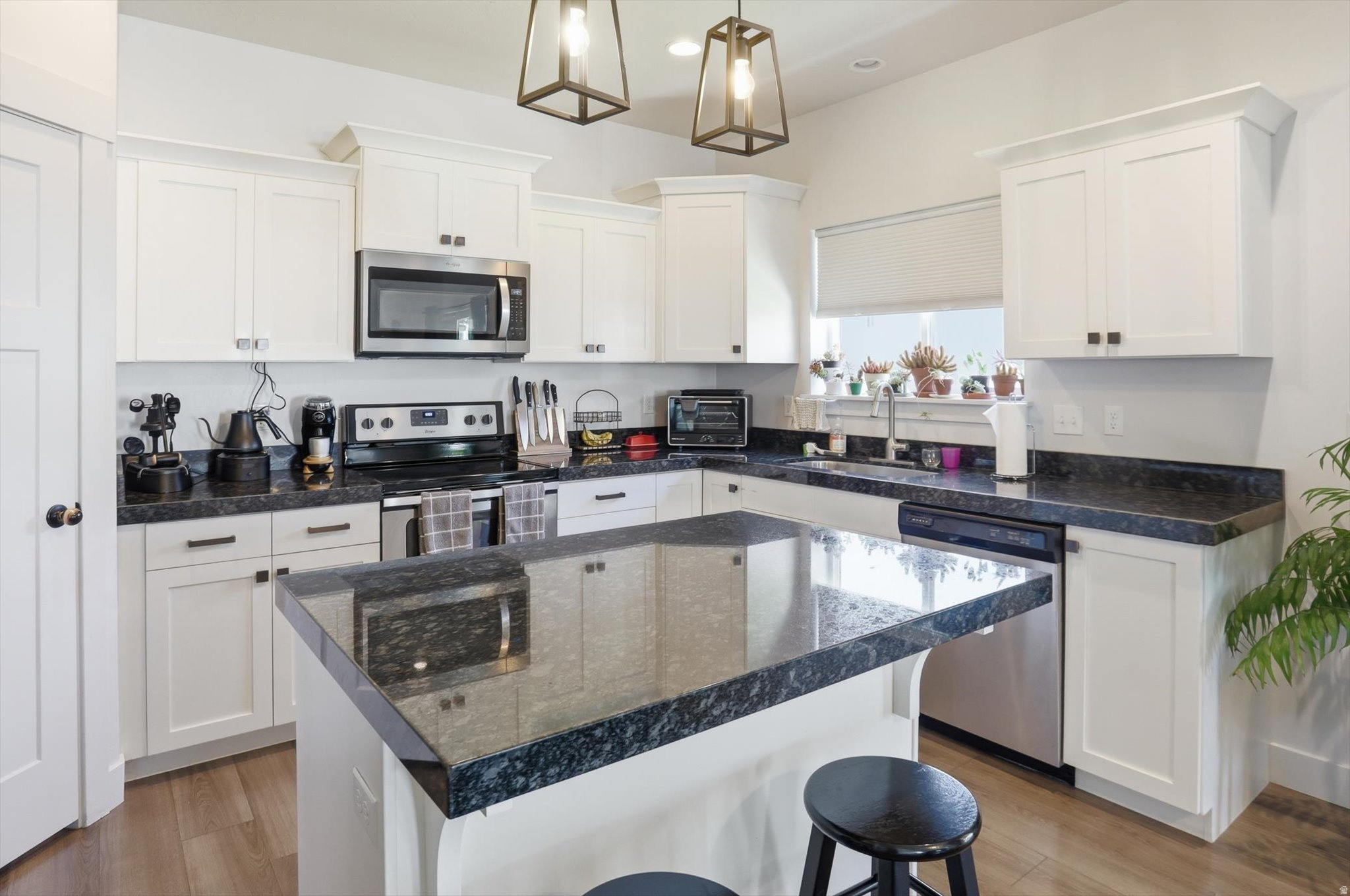 RIDGE - Residential