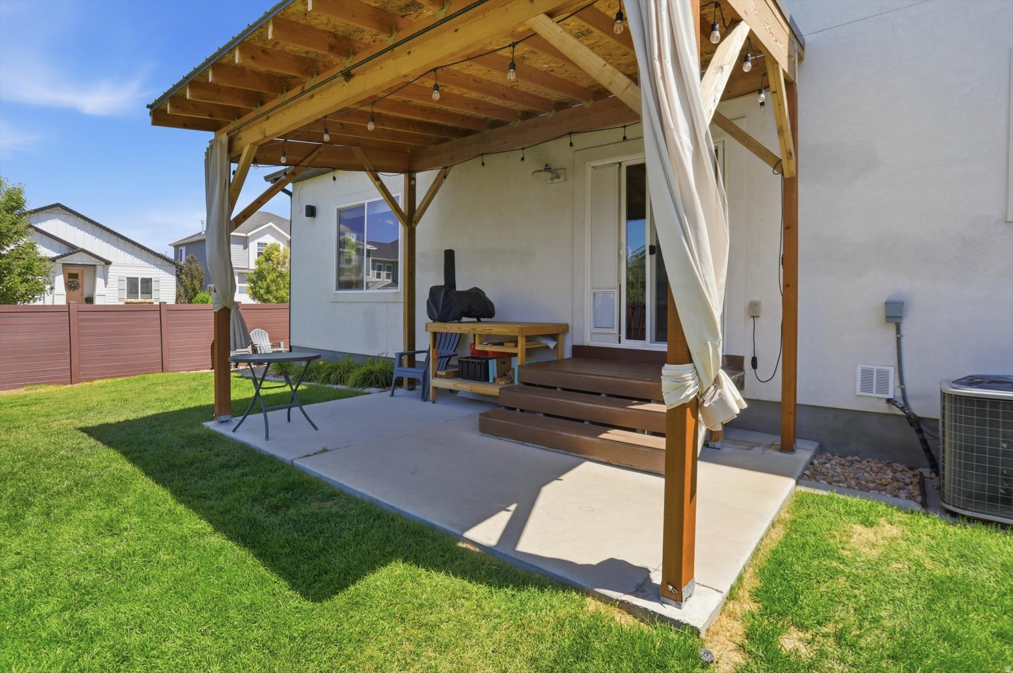 RIDGE - Residential