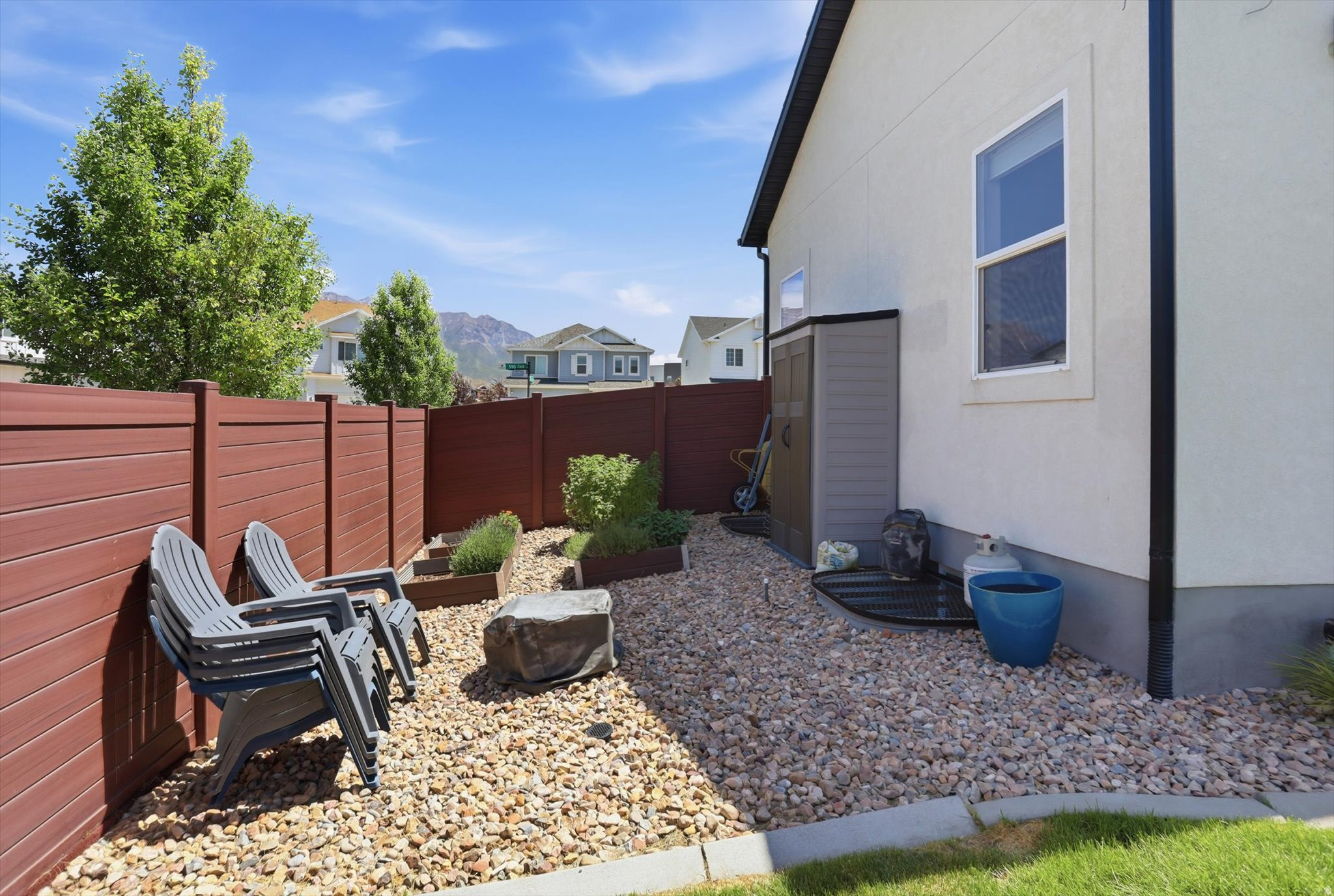 RIDGE - Residential