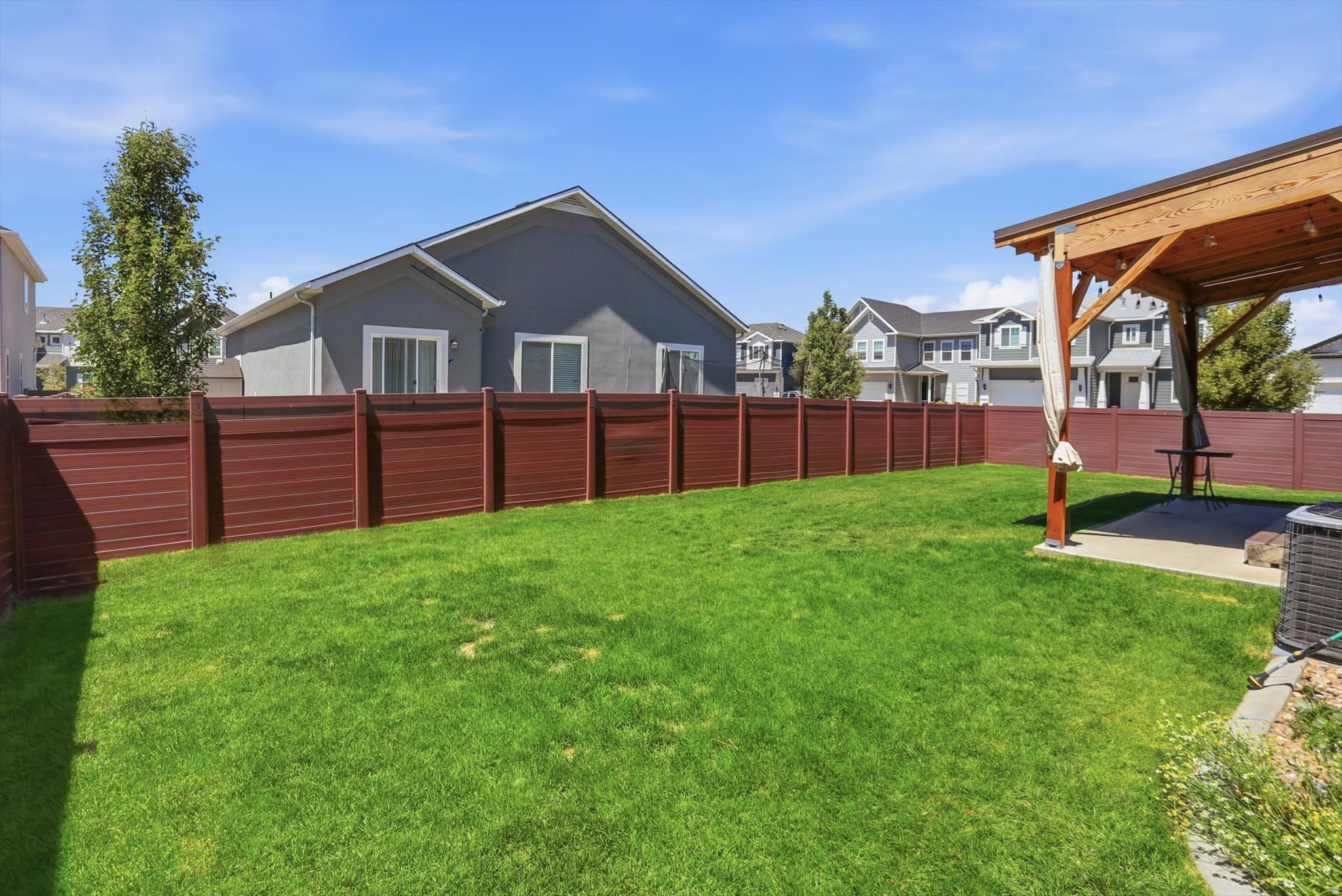 RIDGE - Residential