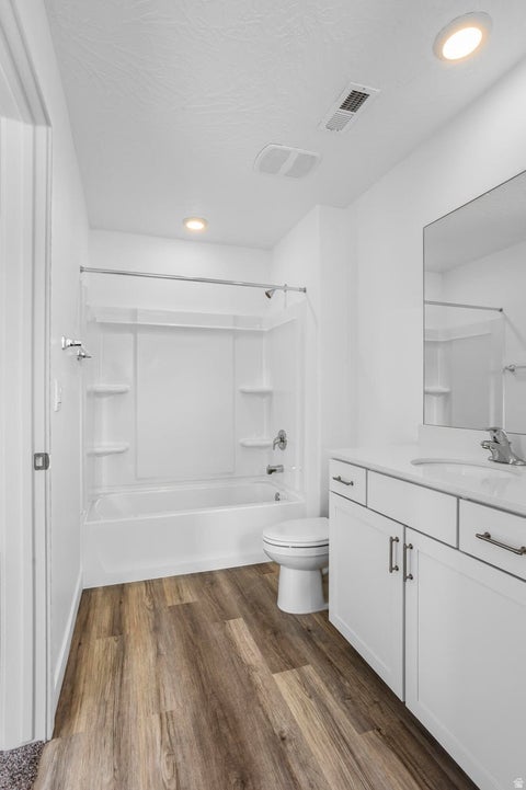 Tiny photo for 2256 S WOLVERINE WAY #2515, Washington, UT 84780 (MLS # 2183263)