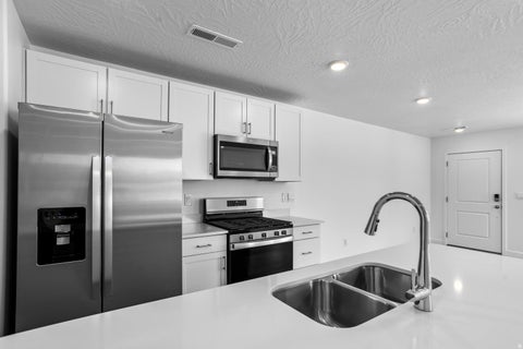 Tiny photo for 2256 S WOLVERINE WAY #2515, Washington, UT 84780 (MLS # 2183263)