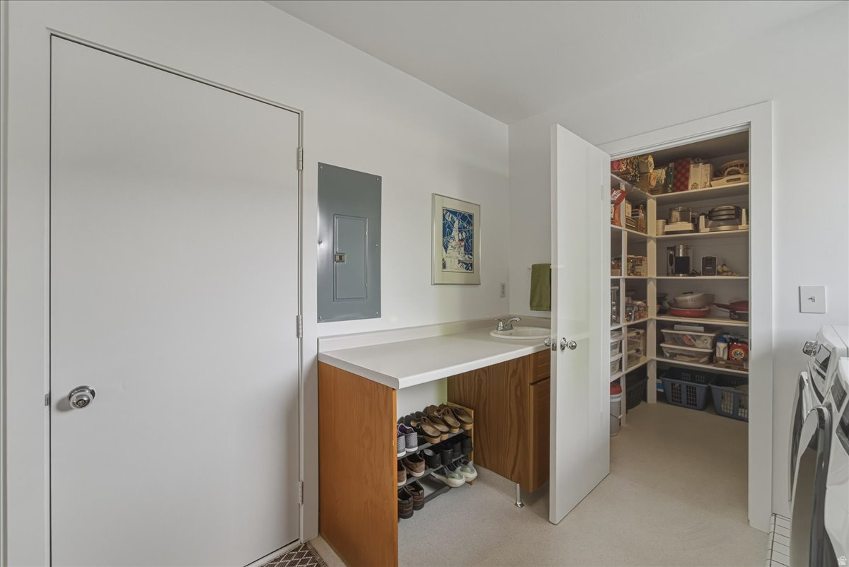 ASPEN HEIGHTS - Residential