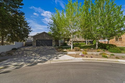 Tiny photo for 740 W QUAKING ASPEN DR S, Murray, UT 84123 (MLS # 2153184)