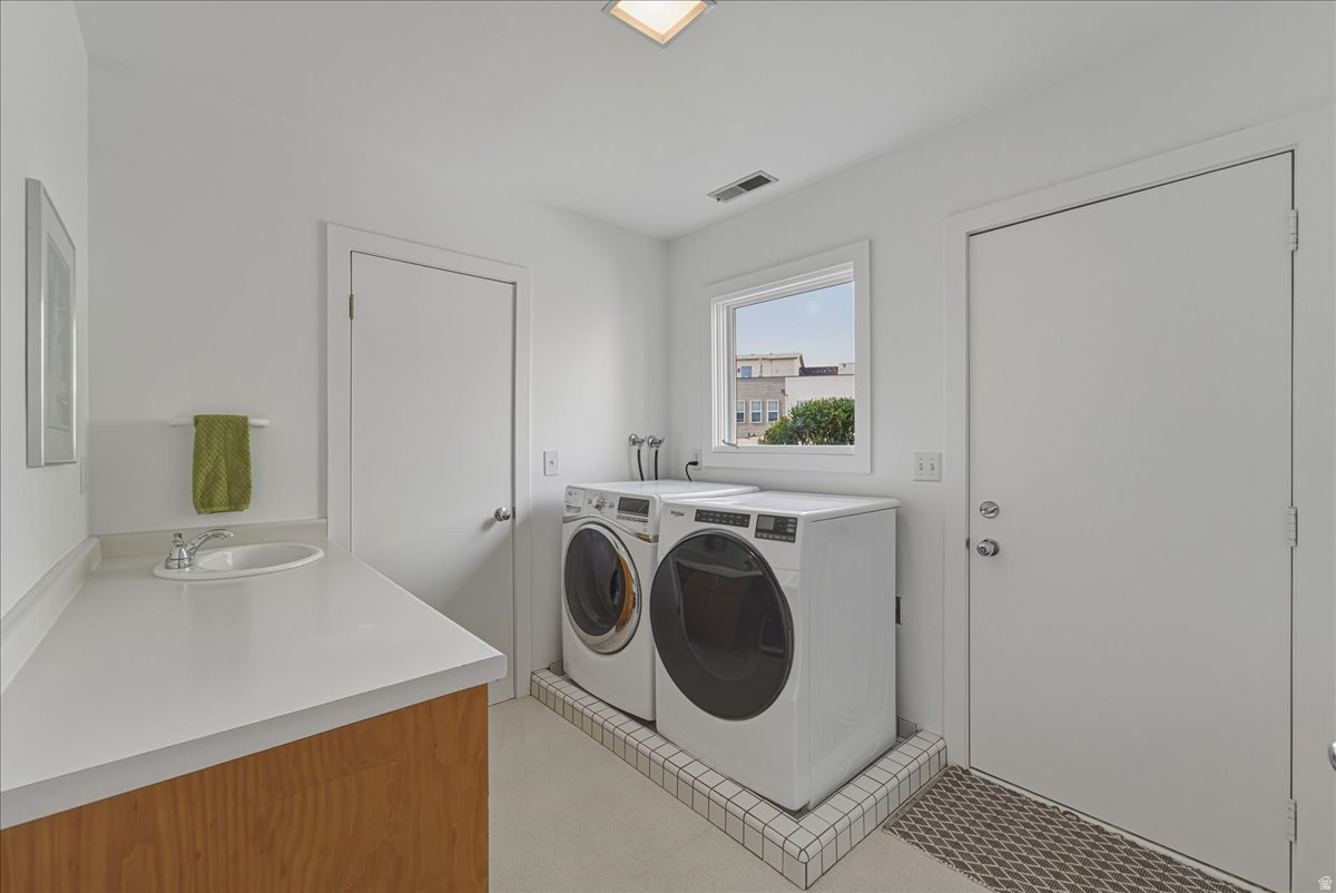 ASPEN HEIGHTS - Residential