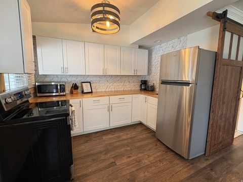 Tiny photo for 1470 N 380 W, Provo, UT 84604 (MLS # 2140386)