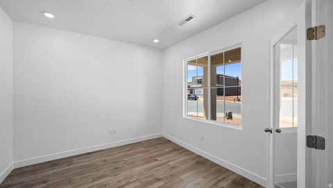 Tiny photo for 1941 S SWAMP MESA DR, Washington, UT 84780 (MLS # 2127346)