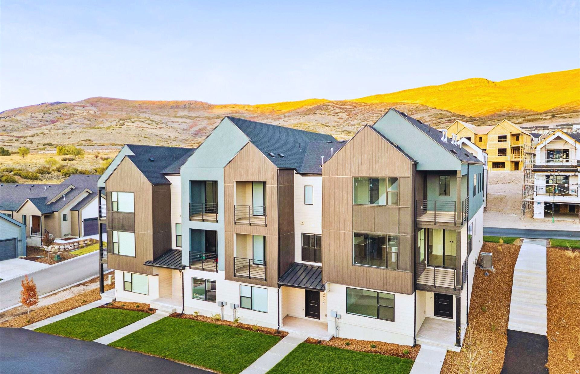 DEEP CREEK AT JORDANELLE RIDGE - Residential