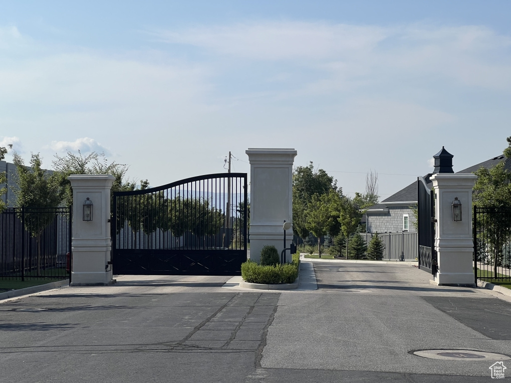 Build your dream home in a gated garden oasis! This enclave of beautiful custom homes provides the perfect setting to realize your vision. Winter snow removal. Common areas and front yards are maintained by the community.