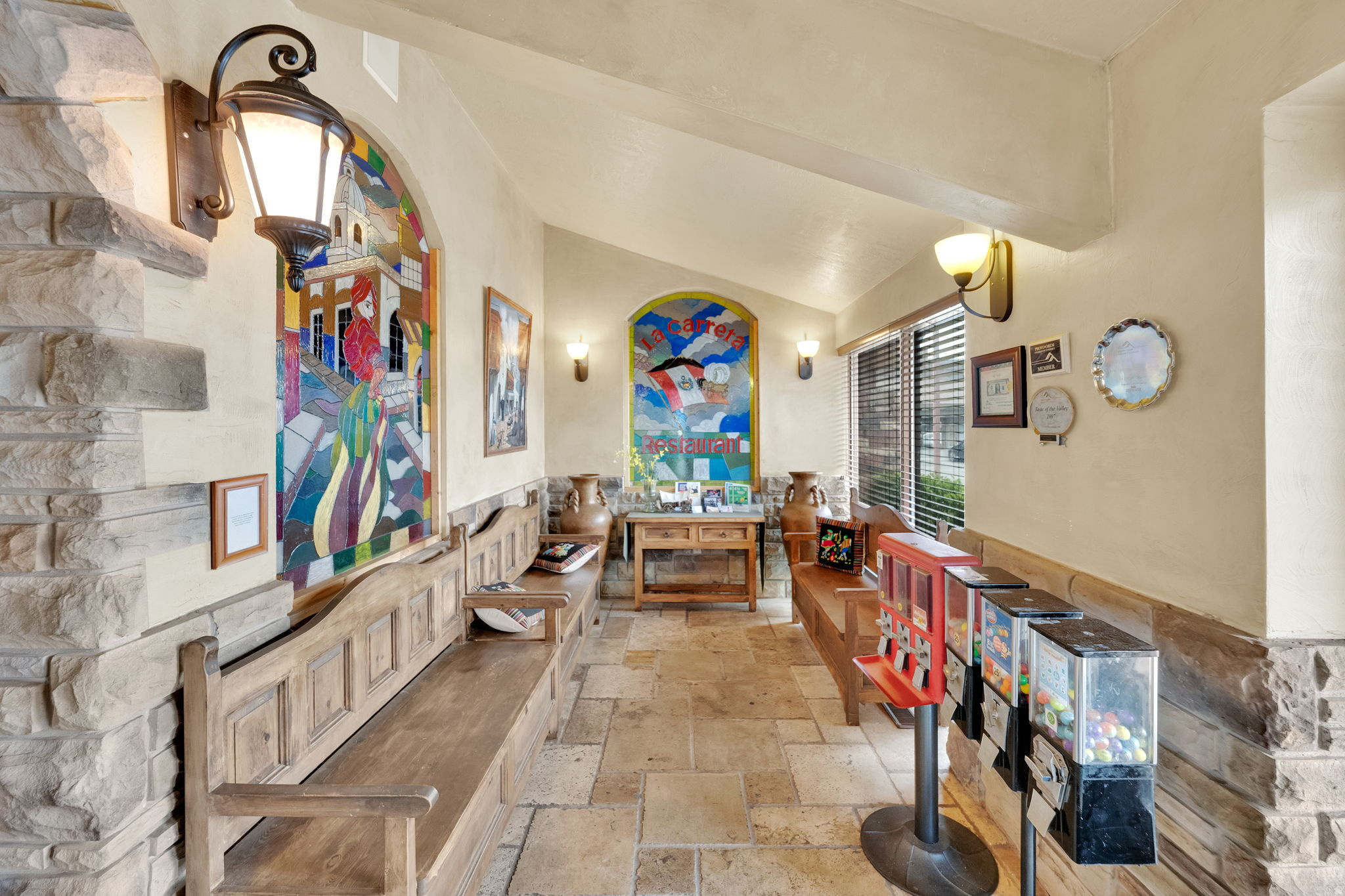 CARILLON SQUARE - Commercial Sale