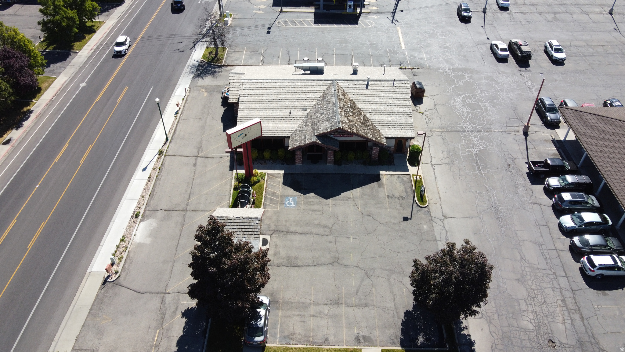 CARILLON SQUARE - Commercial Sale