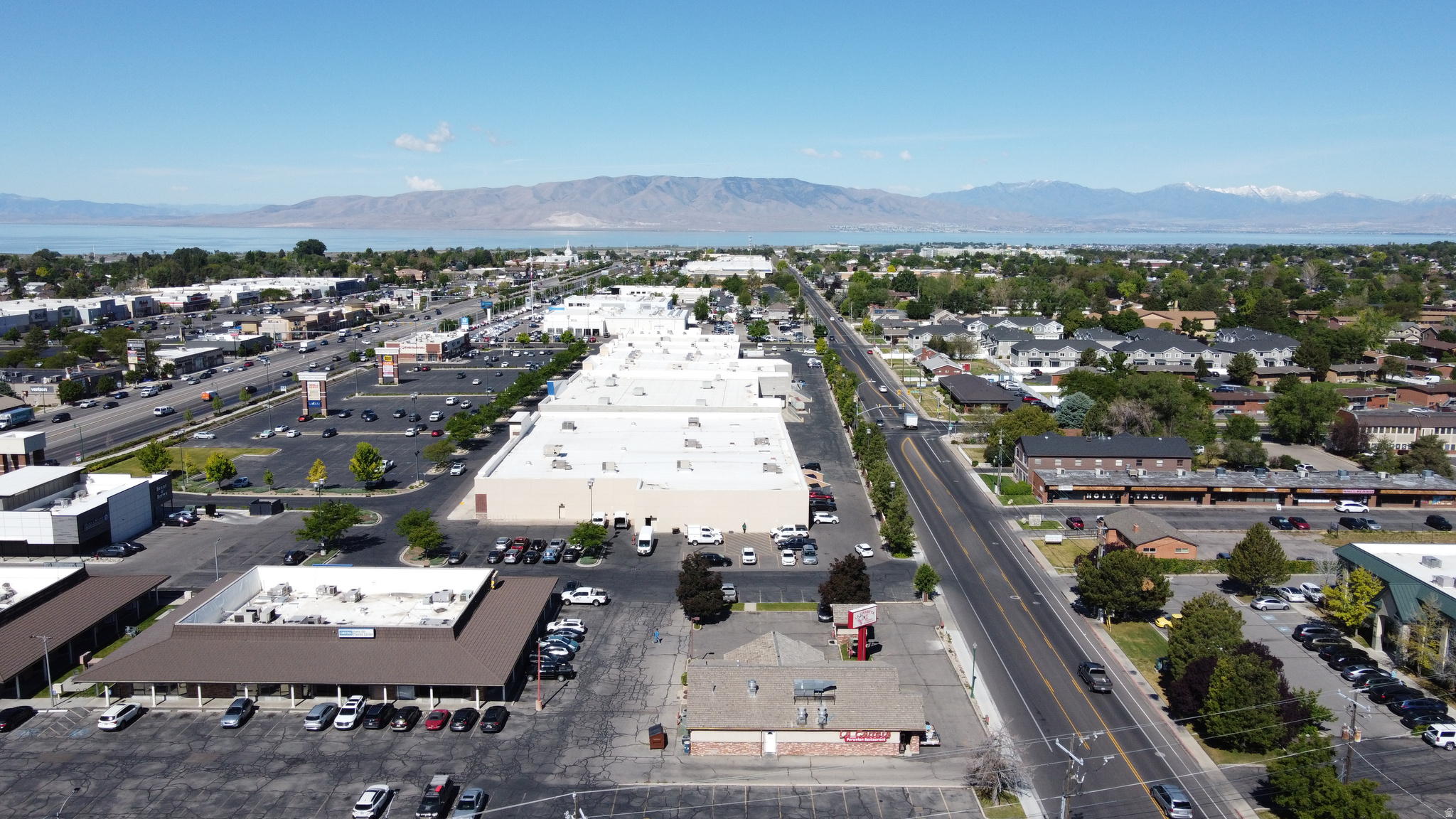 CARILLON SQUARE - Commercial Sale