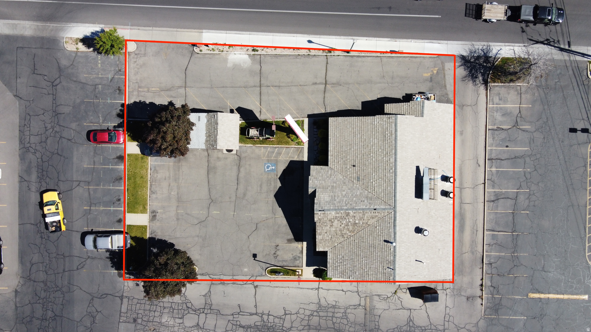 CARILLON SQUARE - Commercial Sale