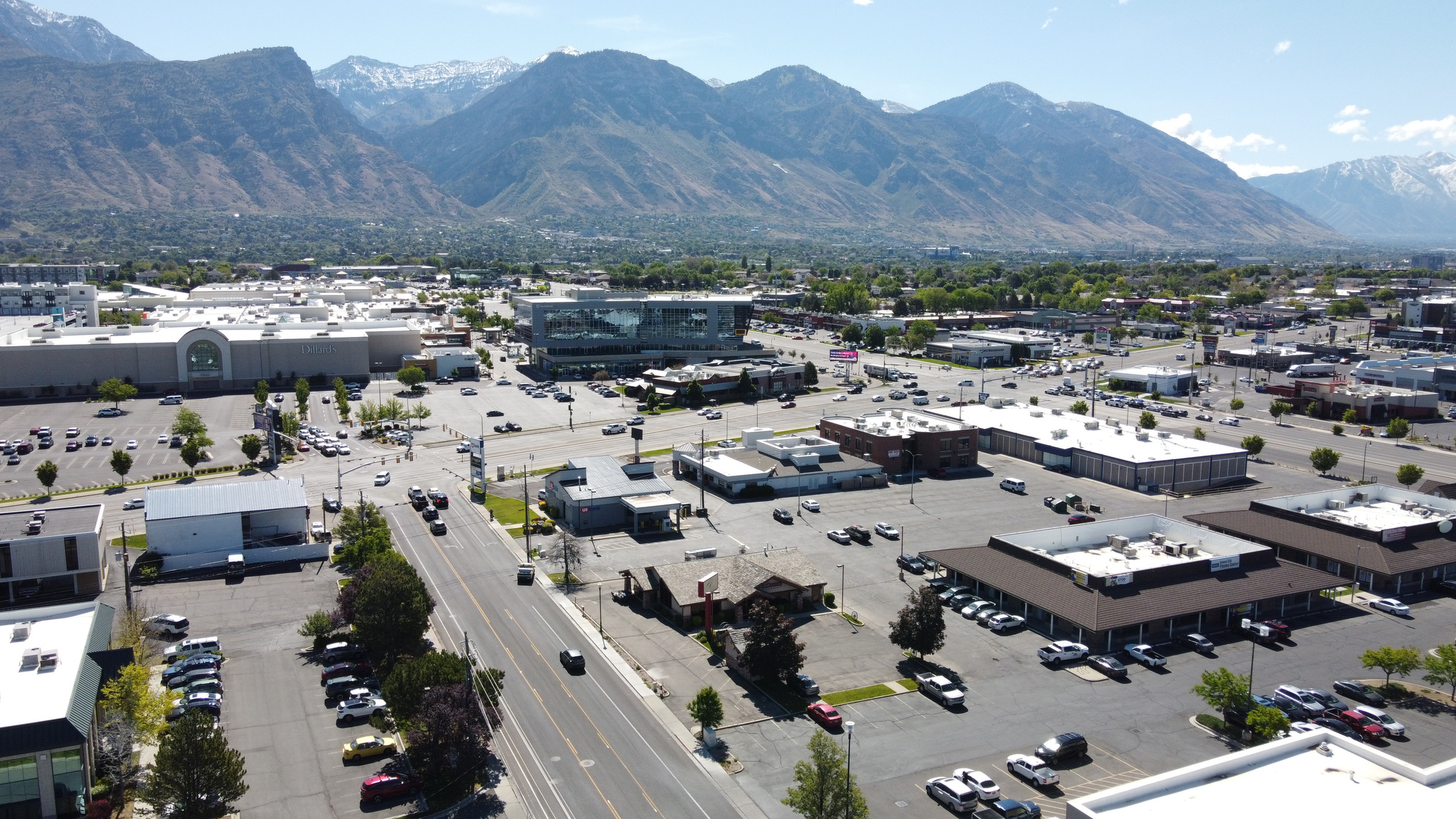 CARILLON SQUARE - Commercial Sale