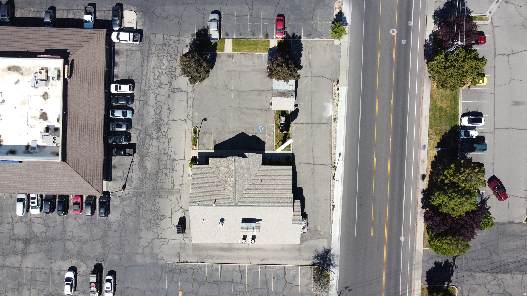CARILLON SQUARE - Commercial Sale