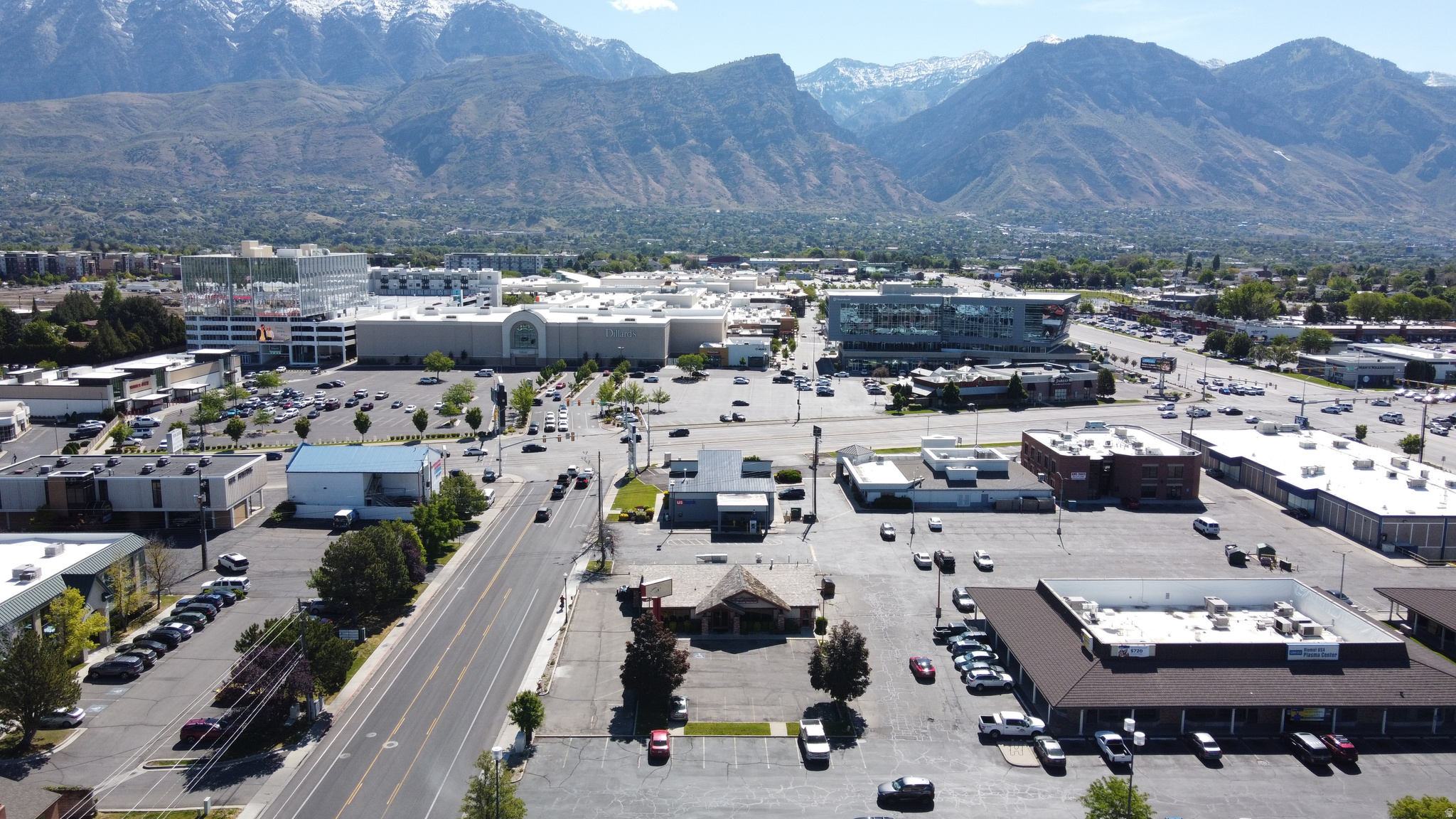 CARILLON SQUARE - Commercial Sale