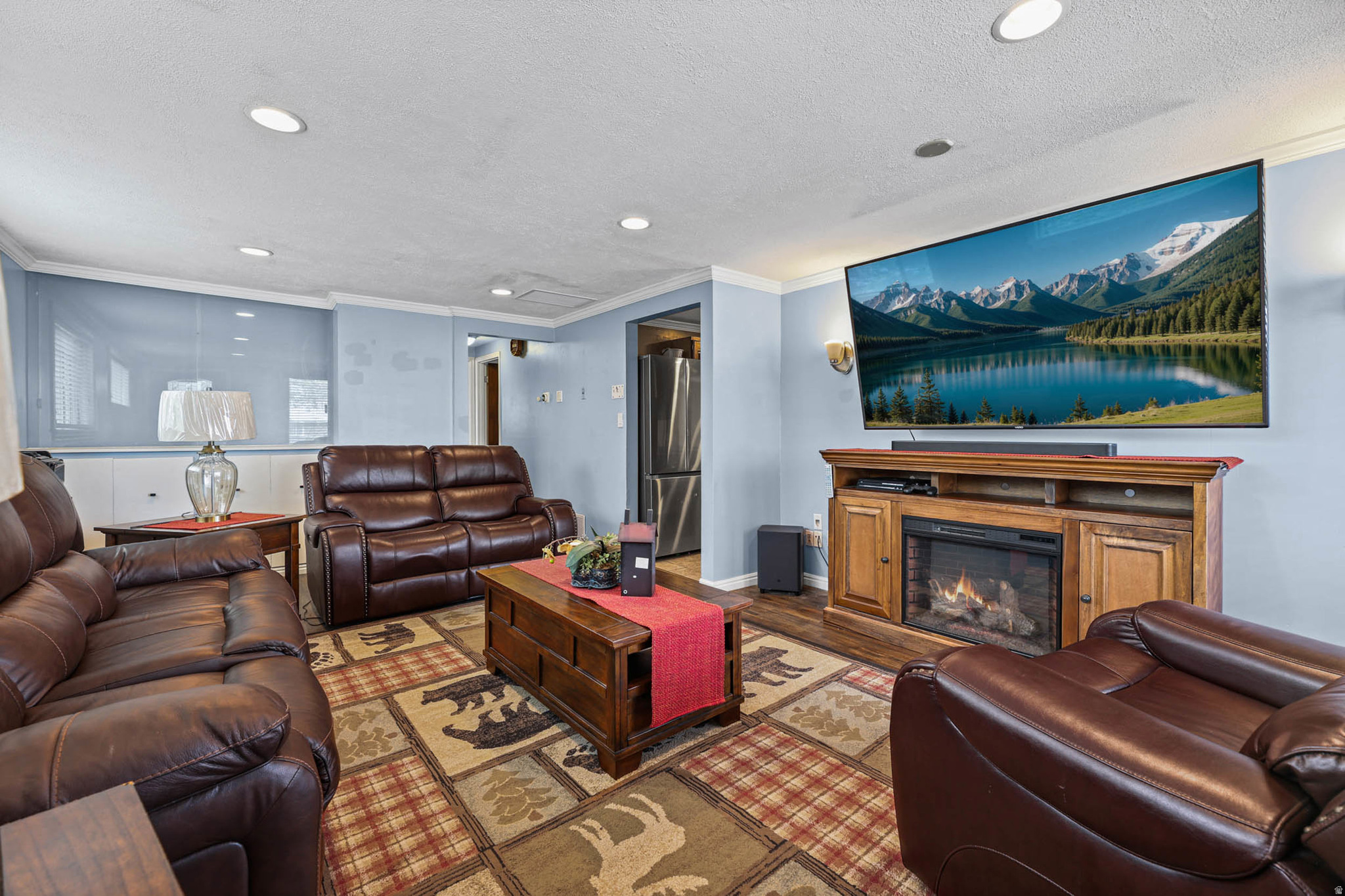 LAKE RIDGE - Residential