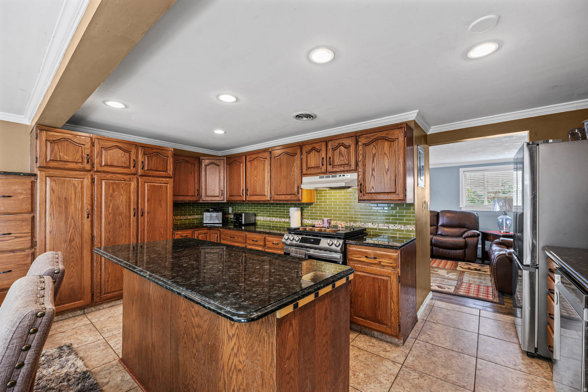 LAKE RIDGE - Residential