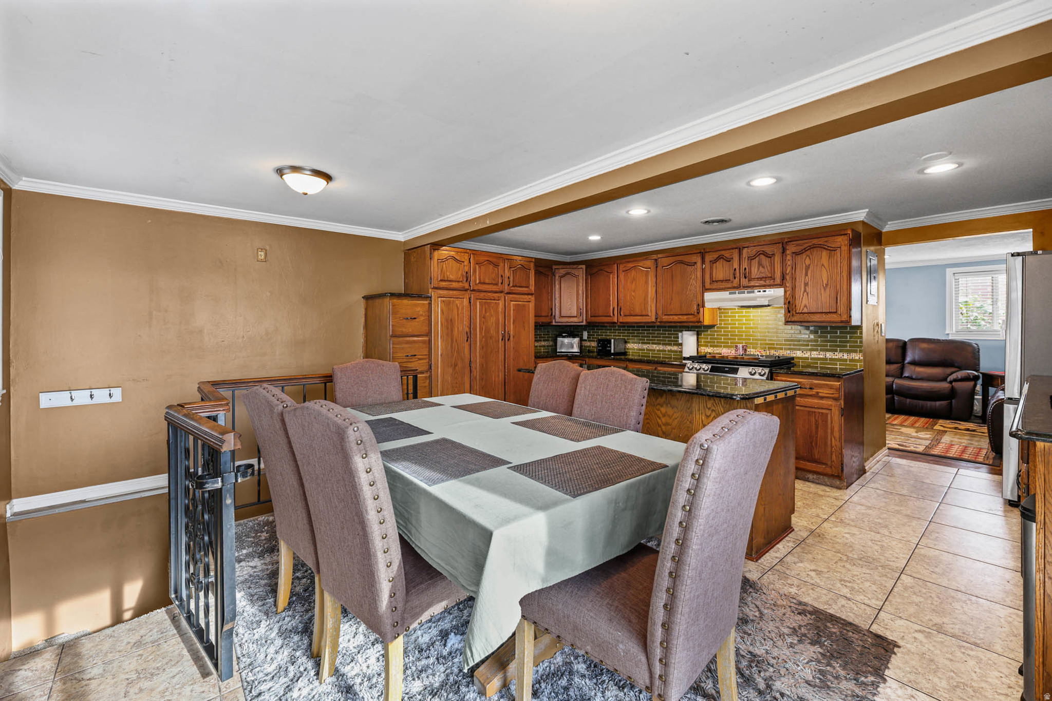 LAKE RIDGE - Residential