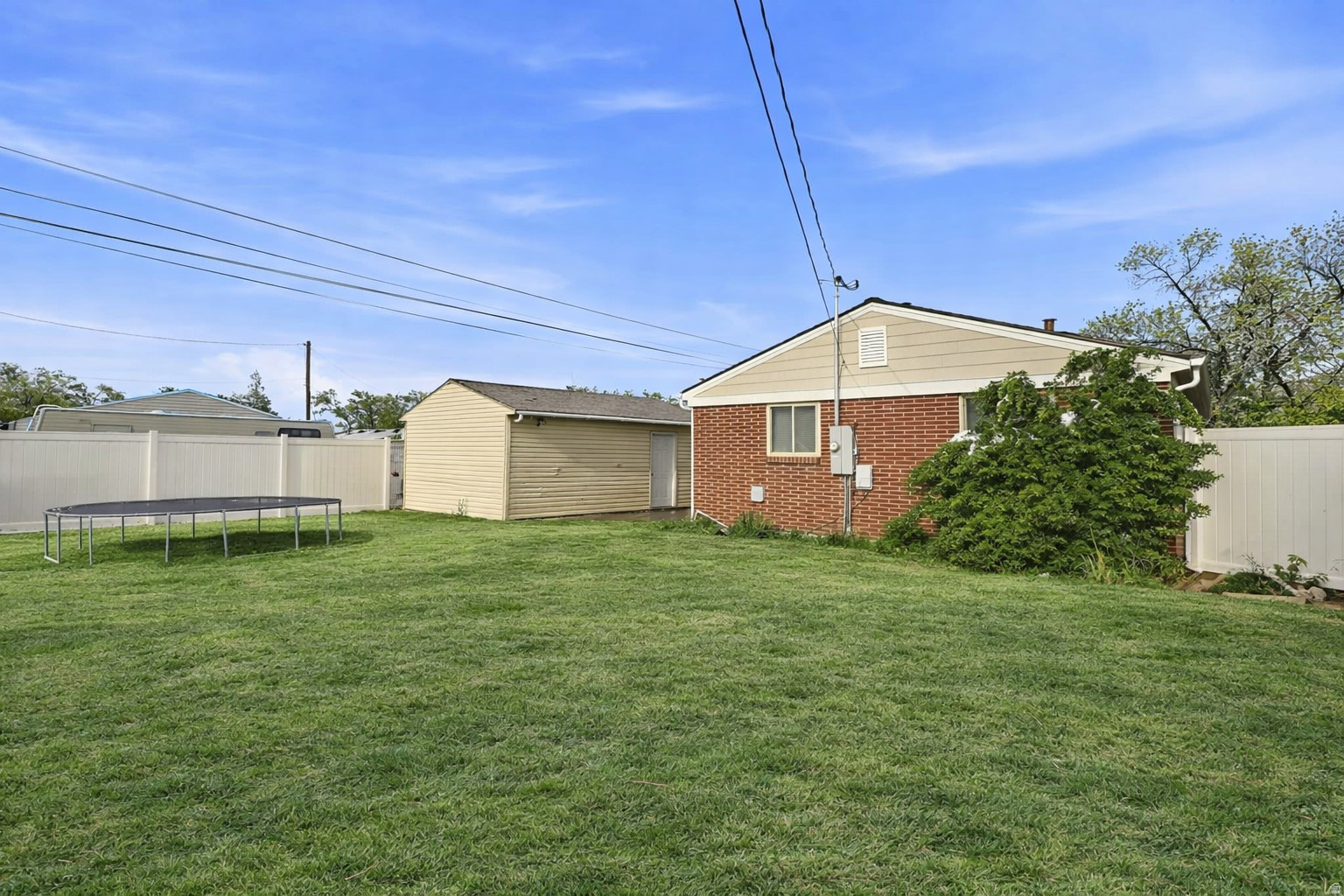 LAKE RIDGE - Residential