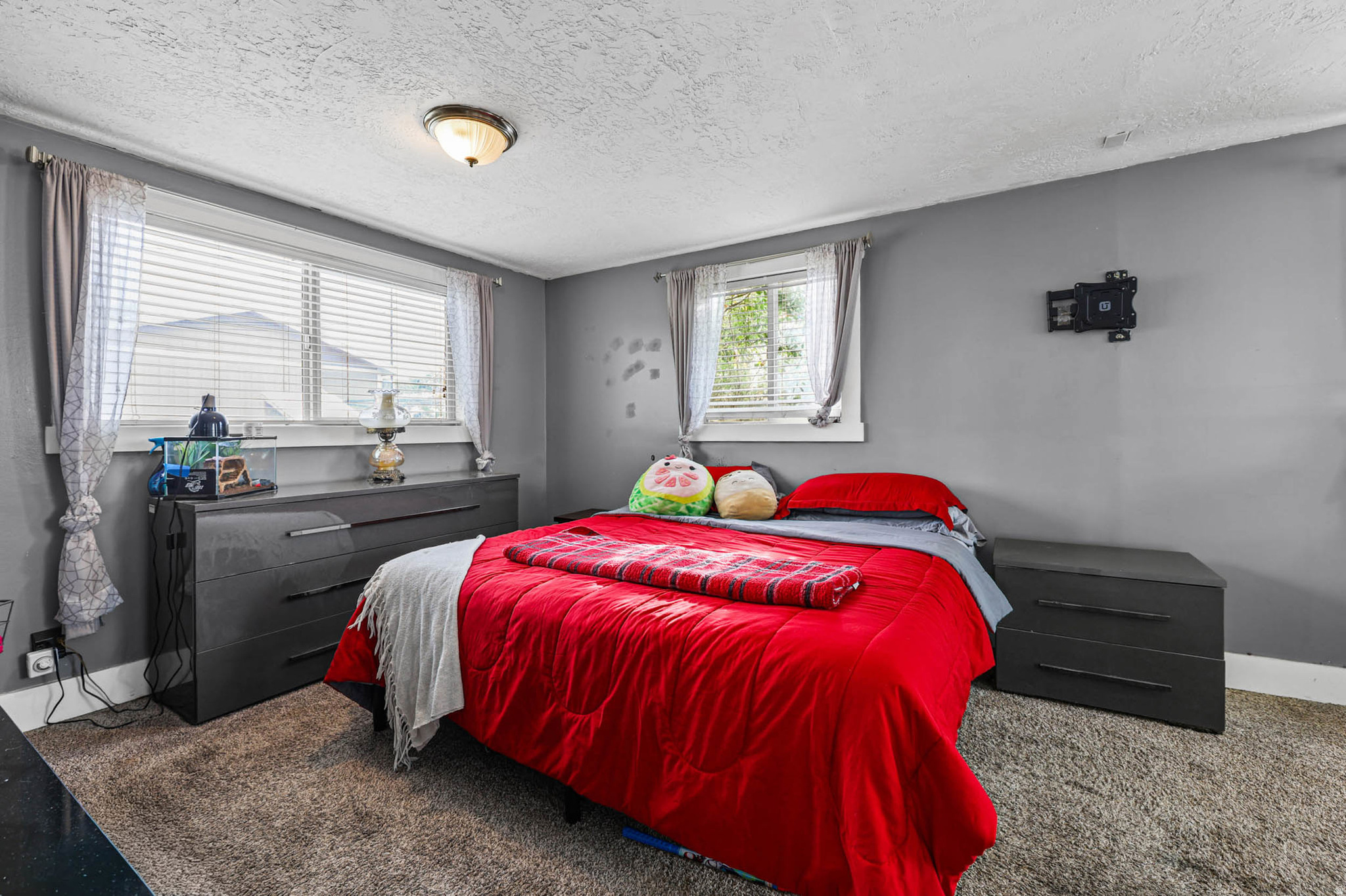 LAKE RIDGE - Residential