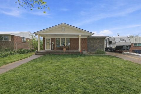 Photo of 3380 S MAGNOLIA DR, Magna, UT 84044 (MLS # 2151588)
