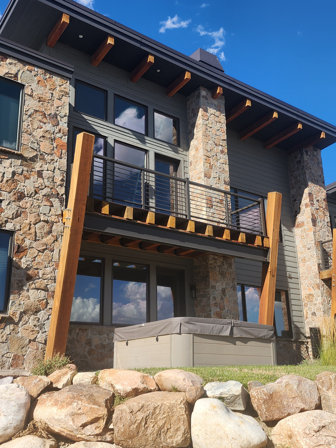 THE RIDGE TOWNHOMES - Residential