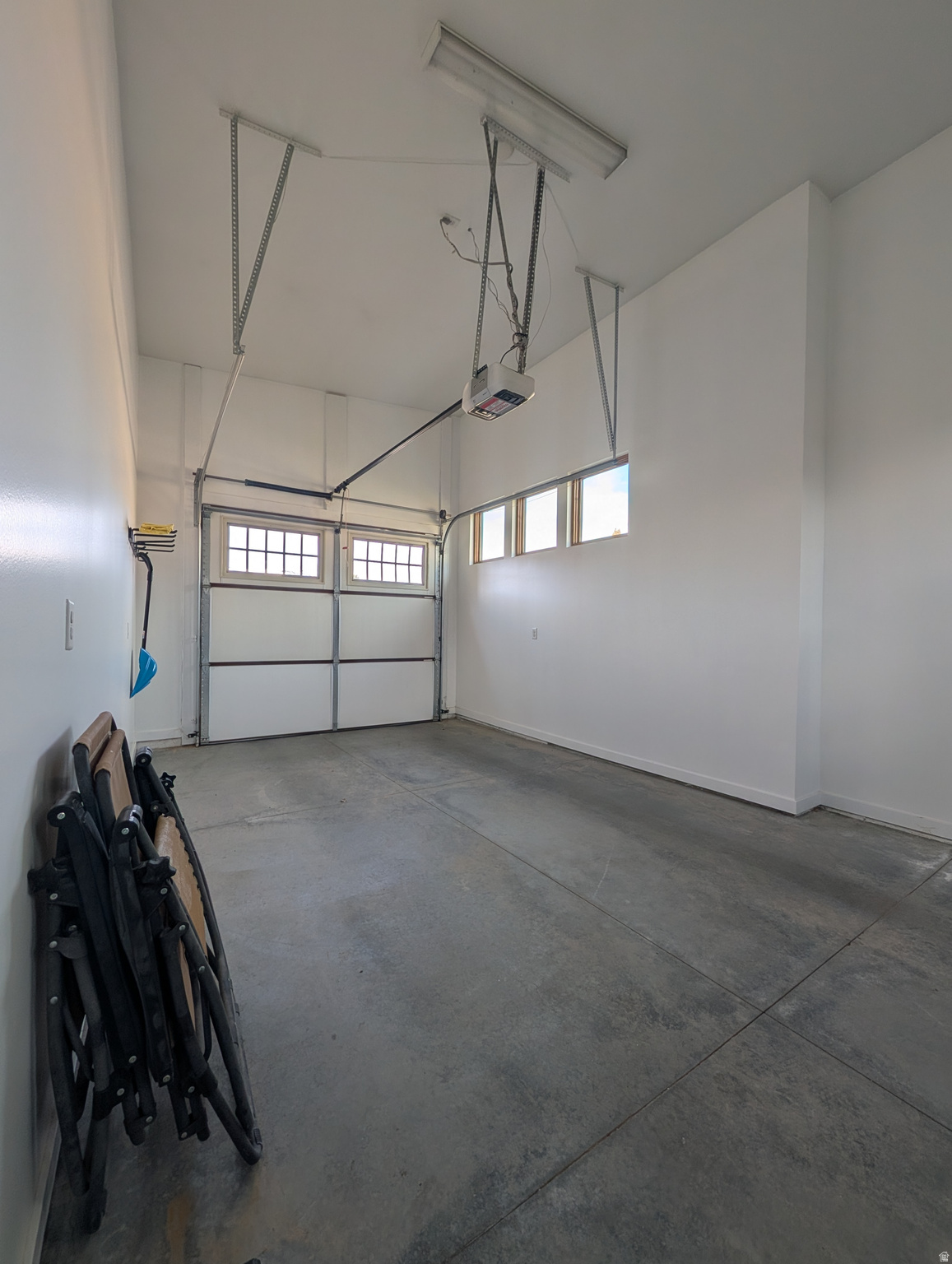 THE RIDGE TOWNHOMES - Residential