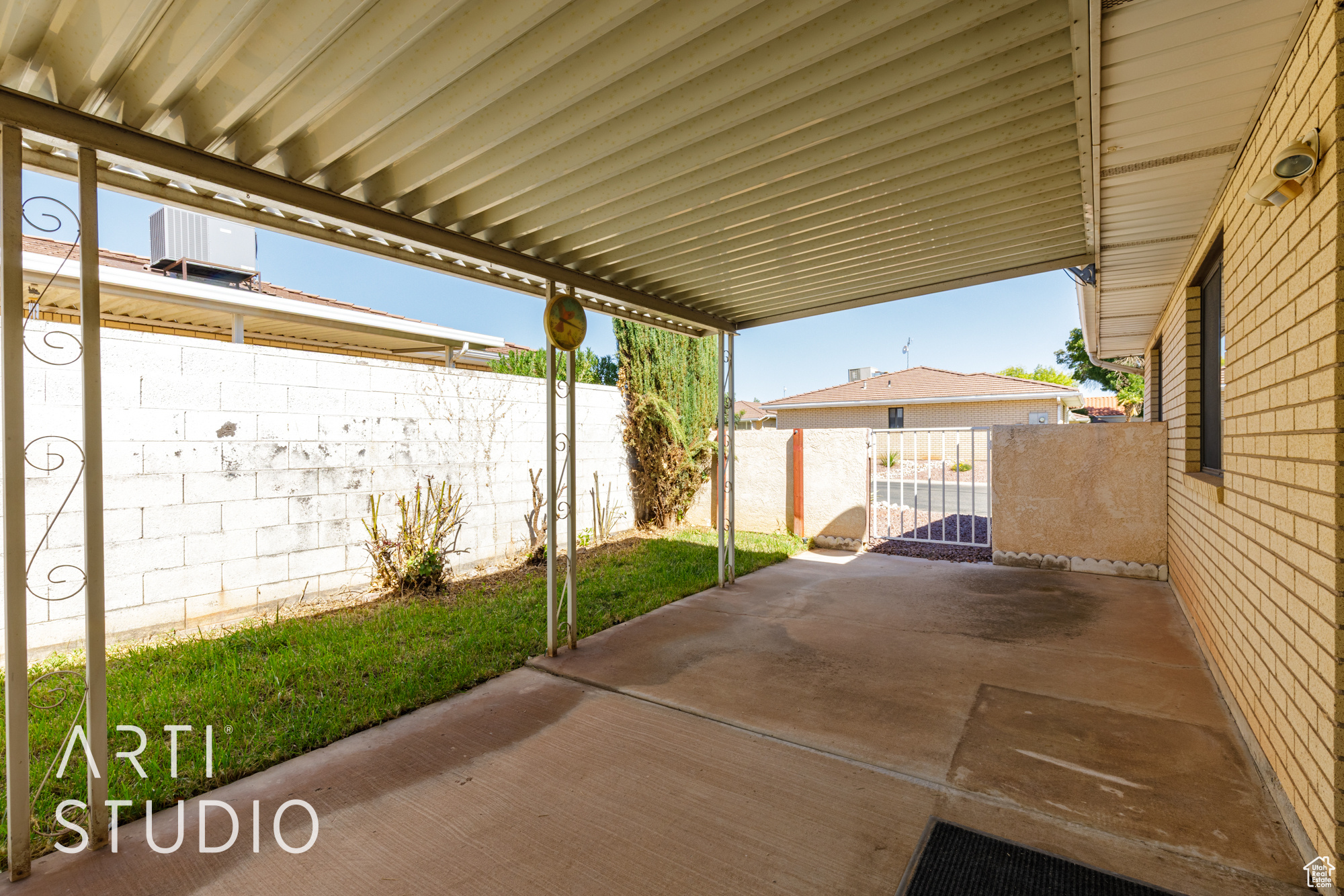 PALM MEADOWS TH - Residential