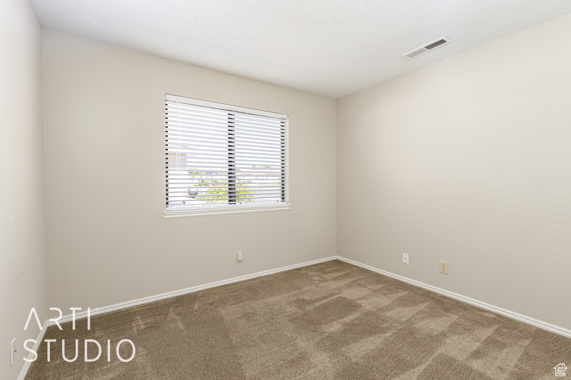 PALM MEADOWS TH - Residential