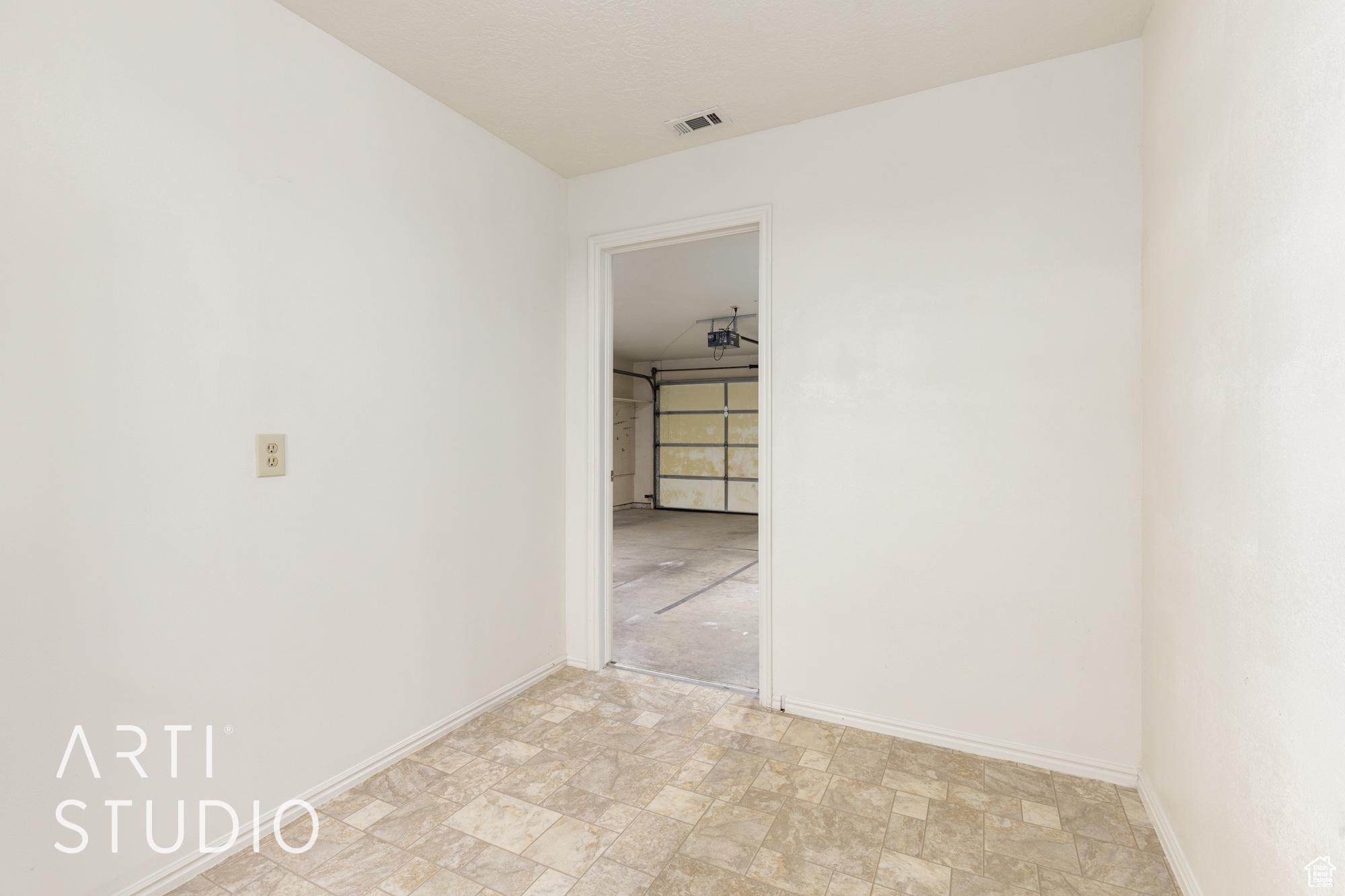 PALM MEADOWS TH - Residential