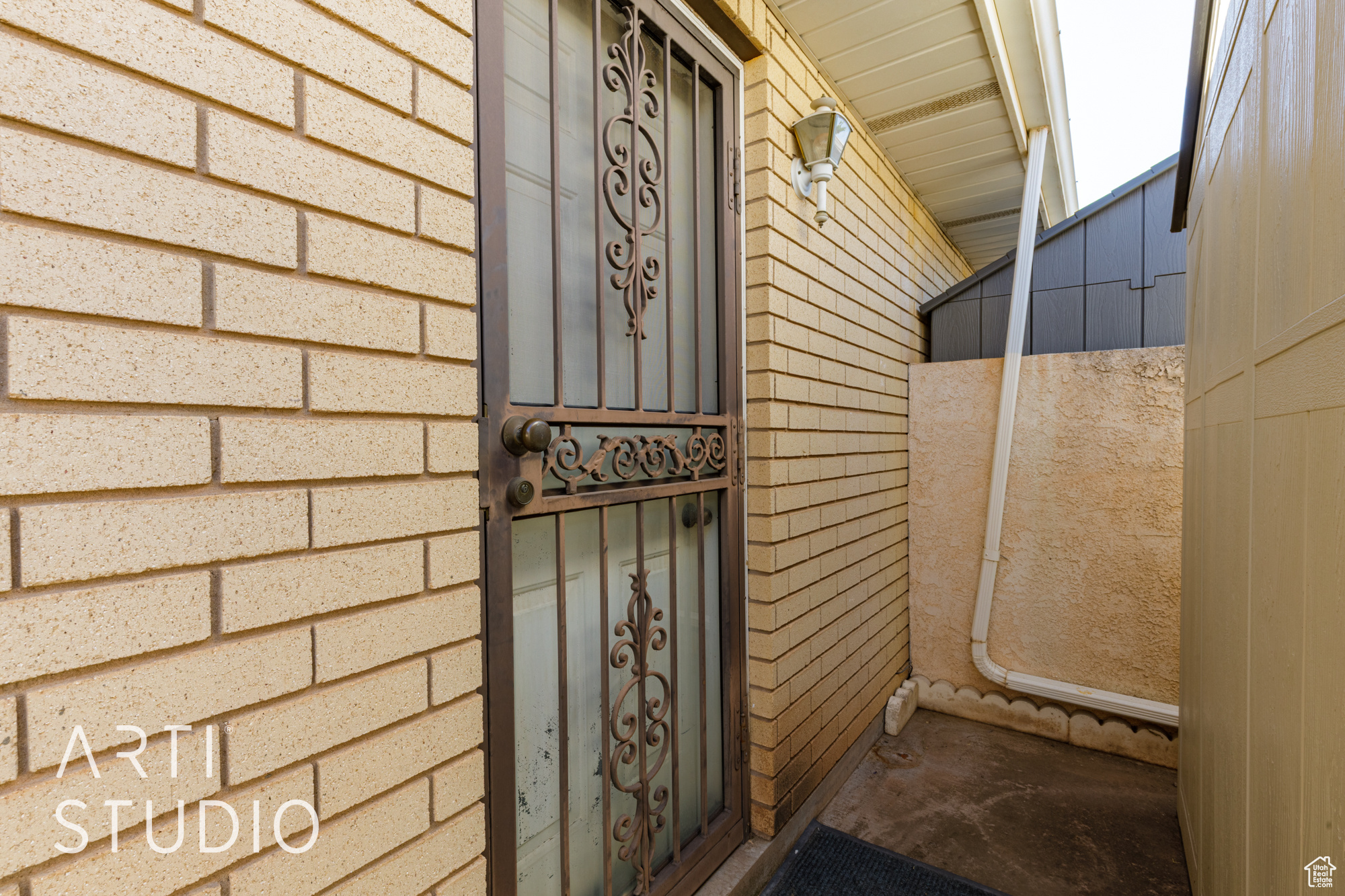 PALM MEADOWS TH - Residential