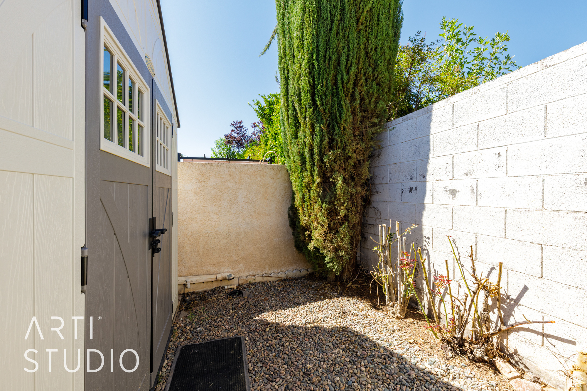 PALM MEADOWS TH - Residential