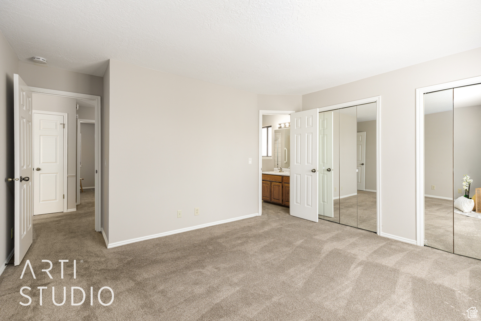 PALM MEADOWS TH - Residential