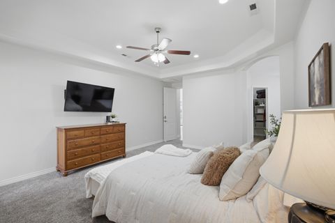 Tiny photo for 1872 S 20 E, Washington, UT 84780 (MLS # 2152546)