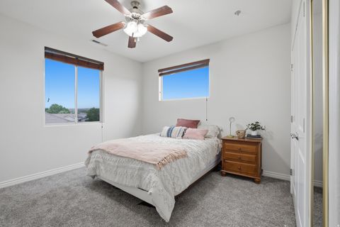 Tiny photo for 1872 S 20 E, Washington, UT 84780 (MLS # 2152546)