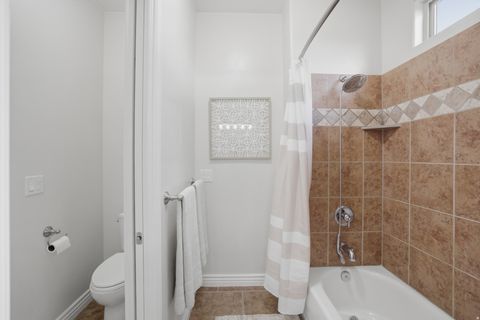 Tiny photo for 1872 S 20 E, Washington, UT 84780 (MLS # 2152546)