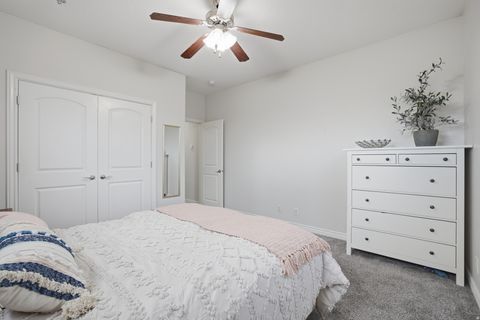 Tiny photo for 1872 S 20 E, Washington, UT 84780 (MLS # 2152546)