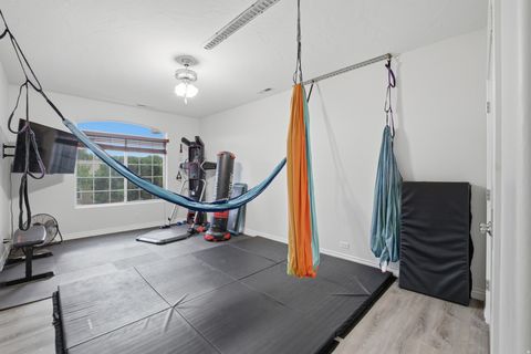 Tiny photo for 1872 S 20 E, Washington, UT 84780 (MLS # 2152546)
