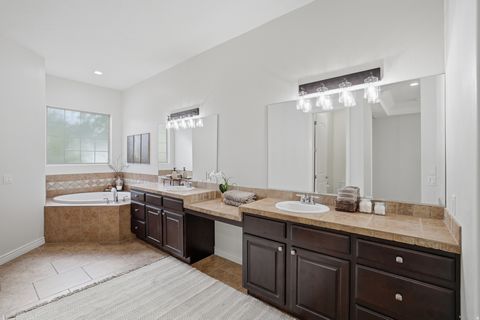 Tiny photo for 1872 S 20 E, Washington, UT 84780 (MLS # 2152546)