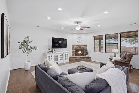 Tiny photo for 1872 S 20 E, Washington, UT 84780 (MLS # 2152546)