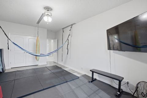 Tiny photo for 1872 S 20 E, Washington, UT 84780 (MLS # 2152546)