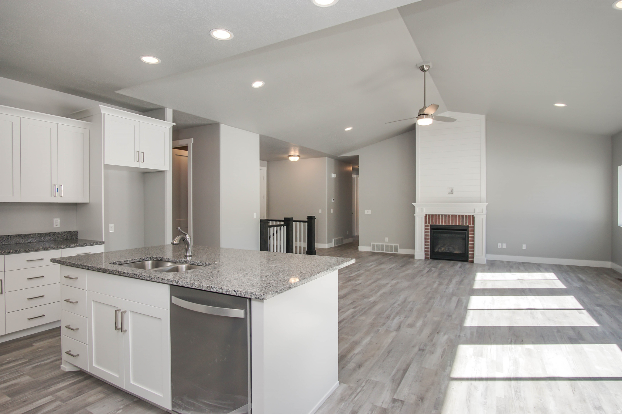 ESTATES AT MAJOR FARMS - Residential