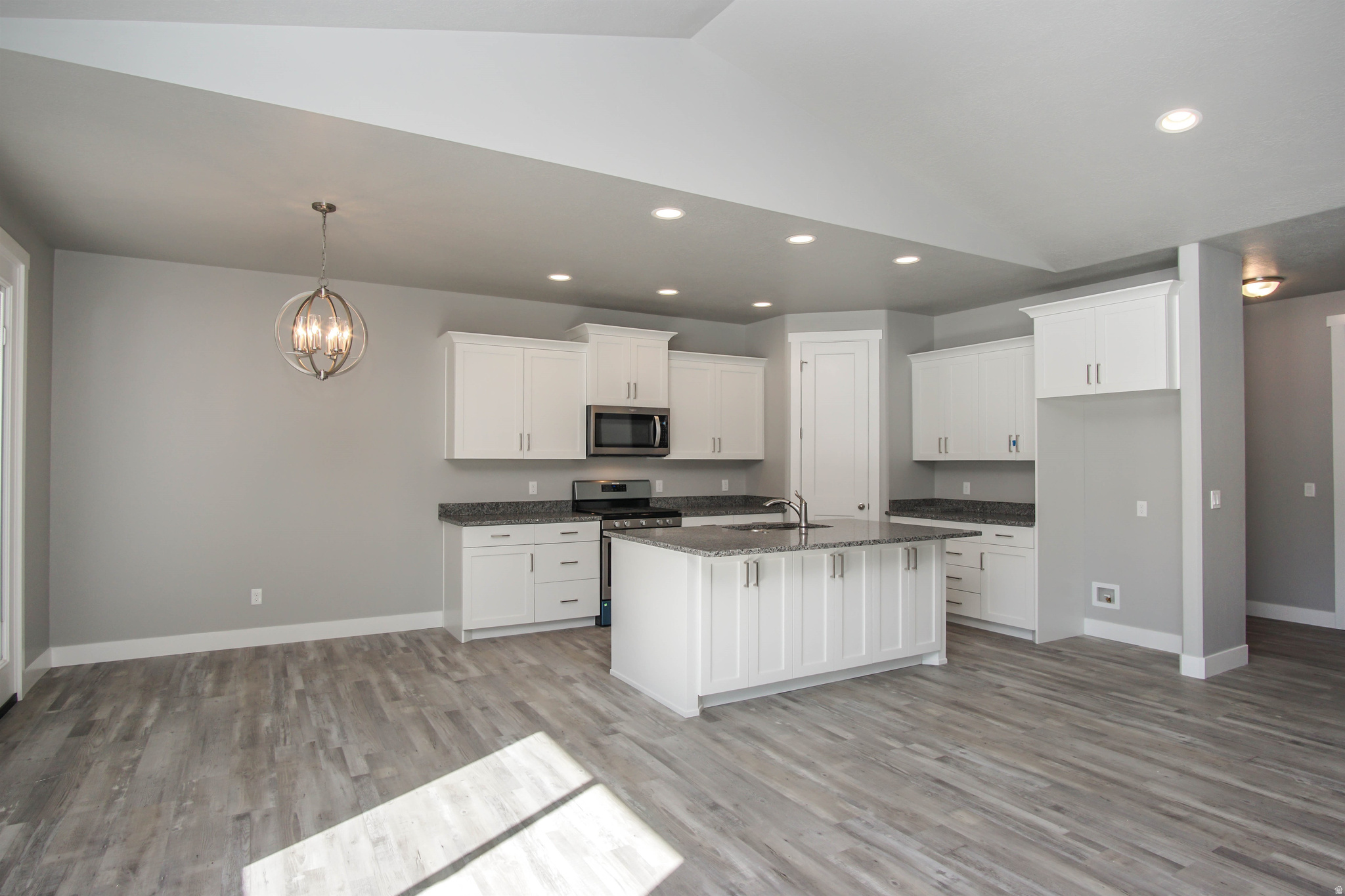 ESTATES AT MAJOR FARMS - Residential