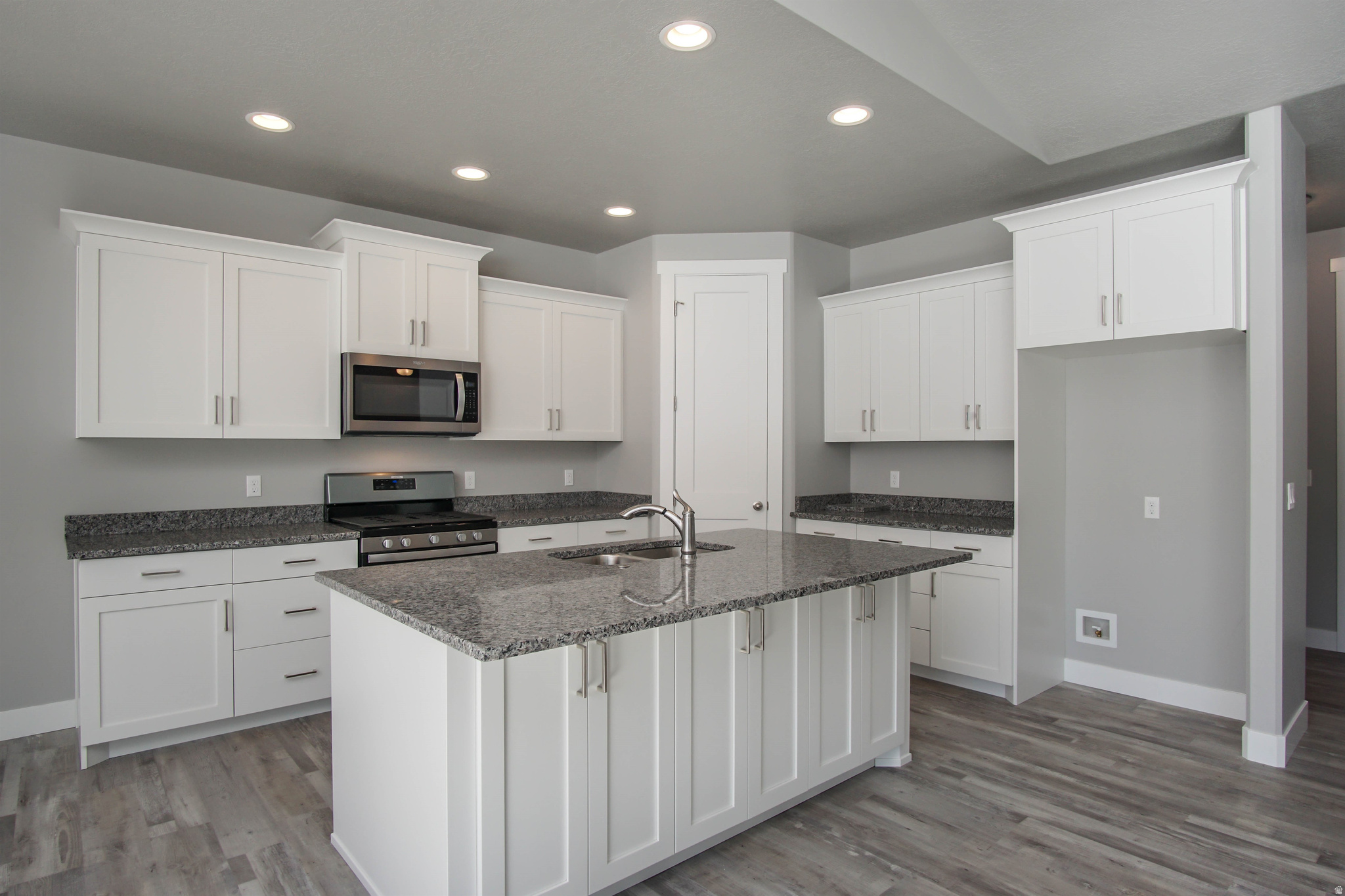 ESTATES AT MAJOR FARMS - Residential