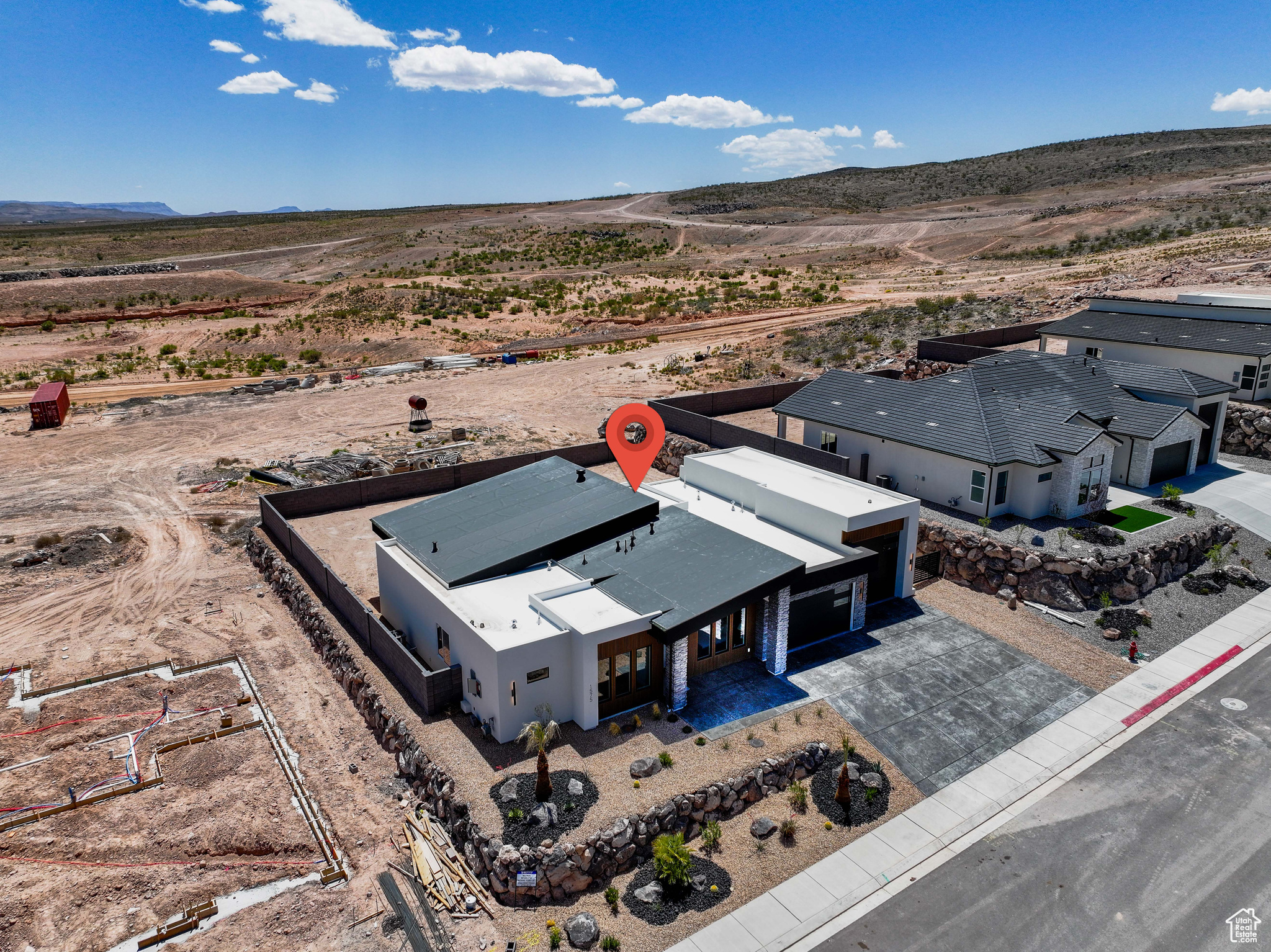 SCENIC POINT - Residential