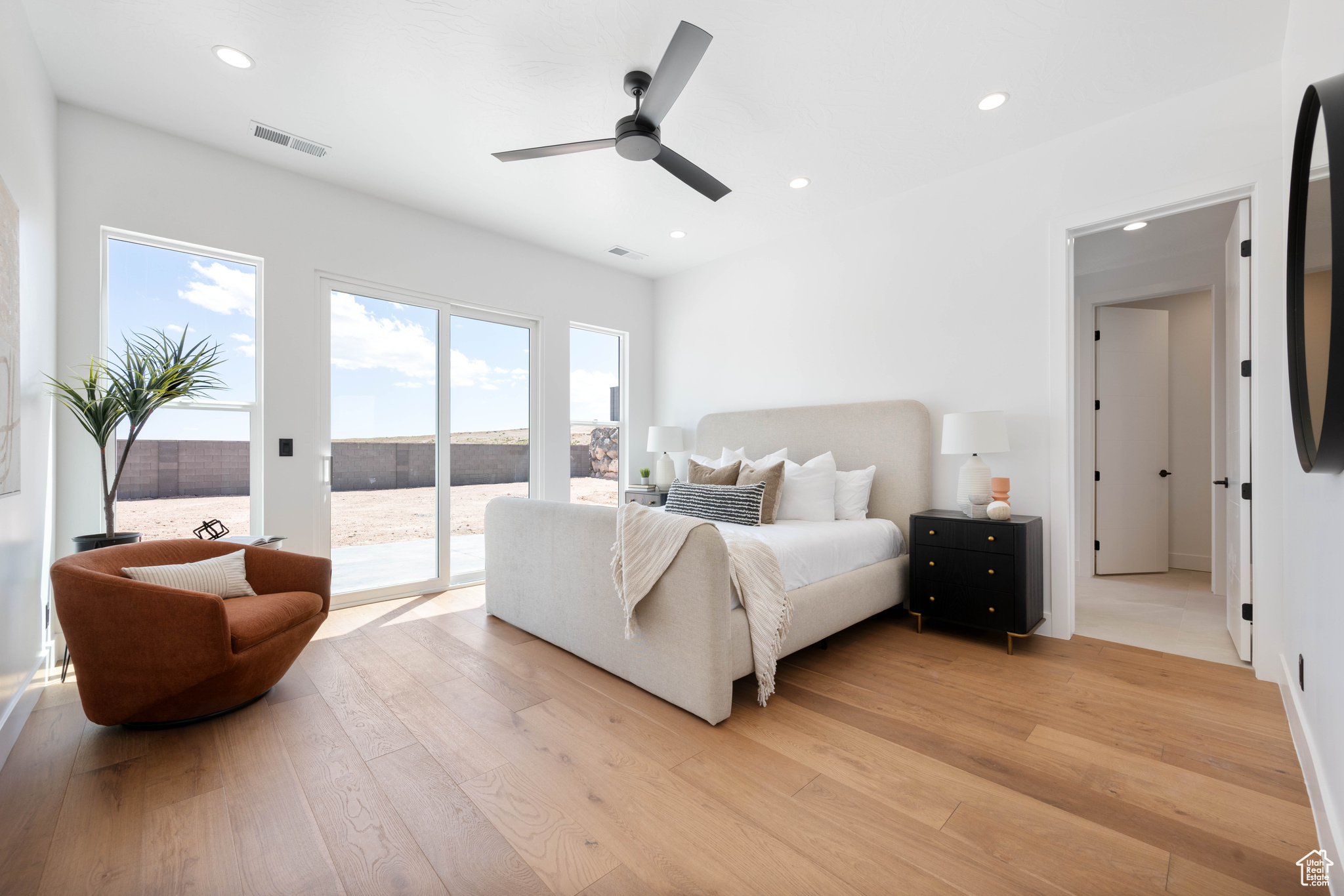SCENIC POINT - Residential