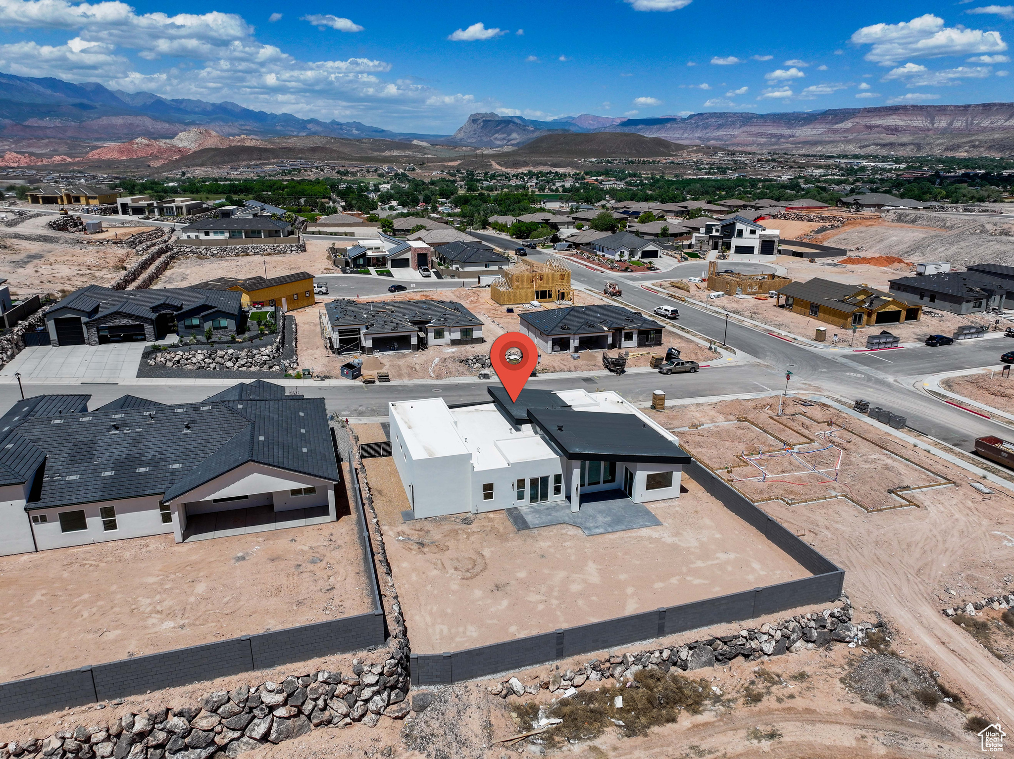 SCENIC POINT - Residential